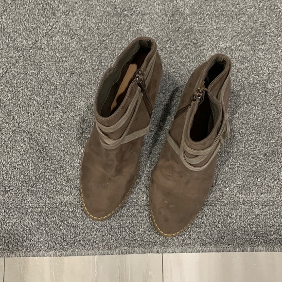 Express - Picture 1 of 2